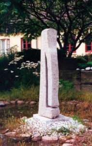 Slids (1986). Bornholmsk granit. Højde 1 meter.